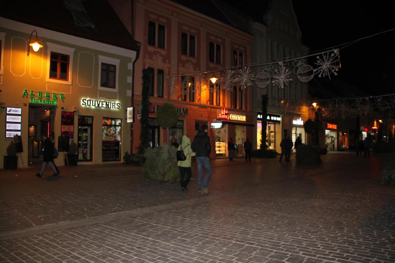 Republicii Rustic Apartament In Brasov City Center Luaran gambar
