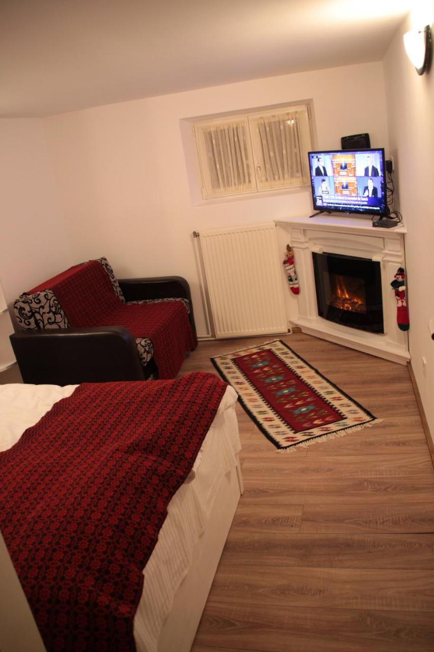 Republicii Rustic Apartament In Brasov City Center Luaran gambar