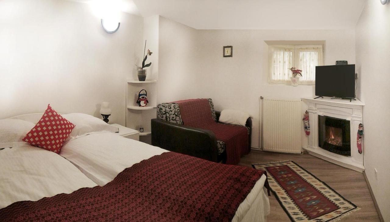 Republicii Rustic Apartament In Brasov City Center Luaran gambar