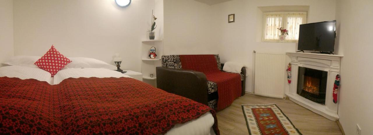 Republicii Rustic Apartament In Brasov City Center Luaran gambar