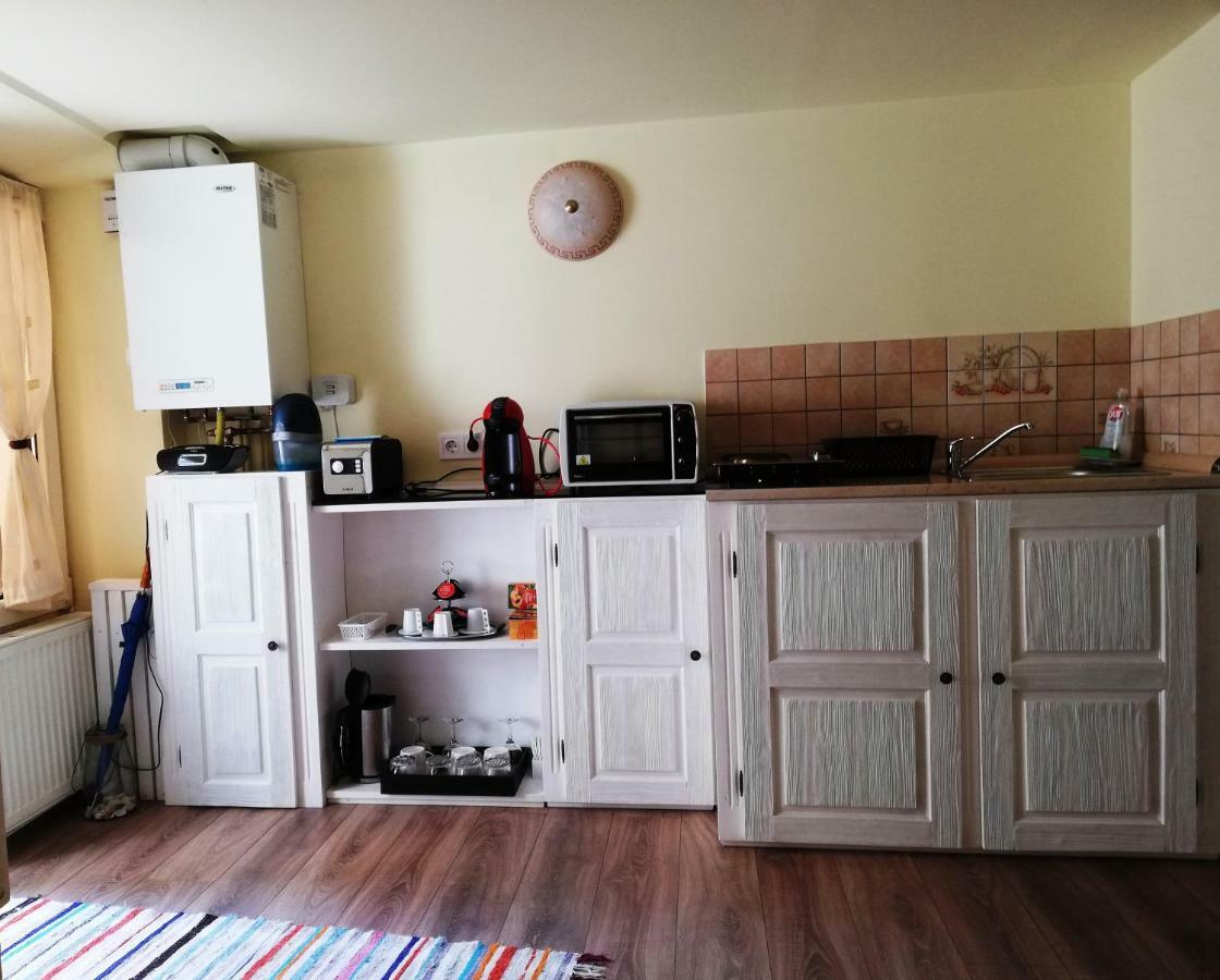 Republicii Rustic Apartament In Brasov City Center Luaran gambar